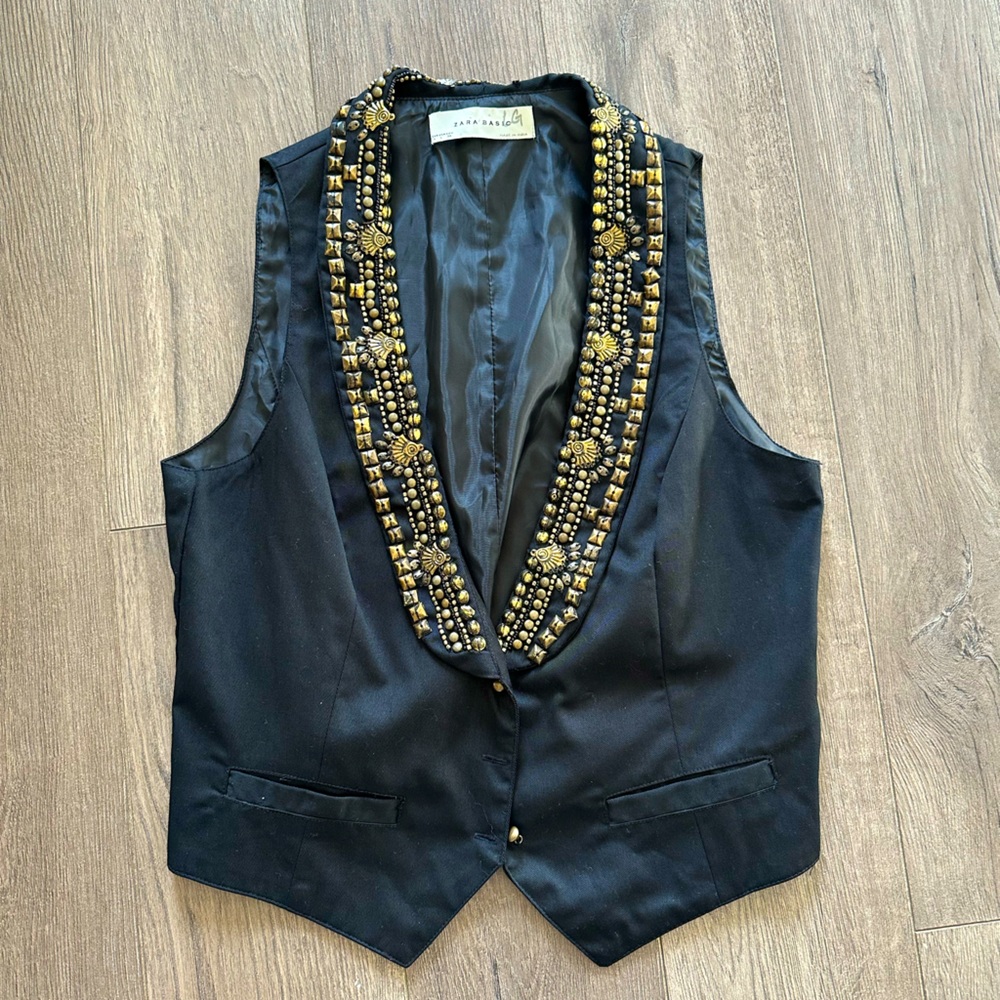 Zara Basic Vest With Studs